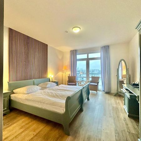 Gaestehaus Weserblick Am Weser-Sandstrand Berne المظهر الخارجي الصورة