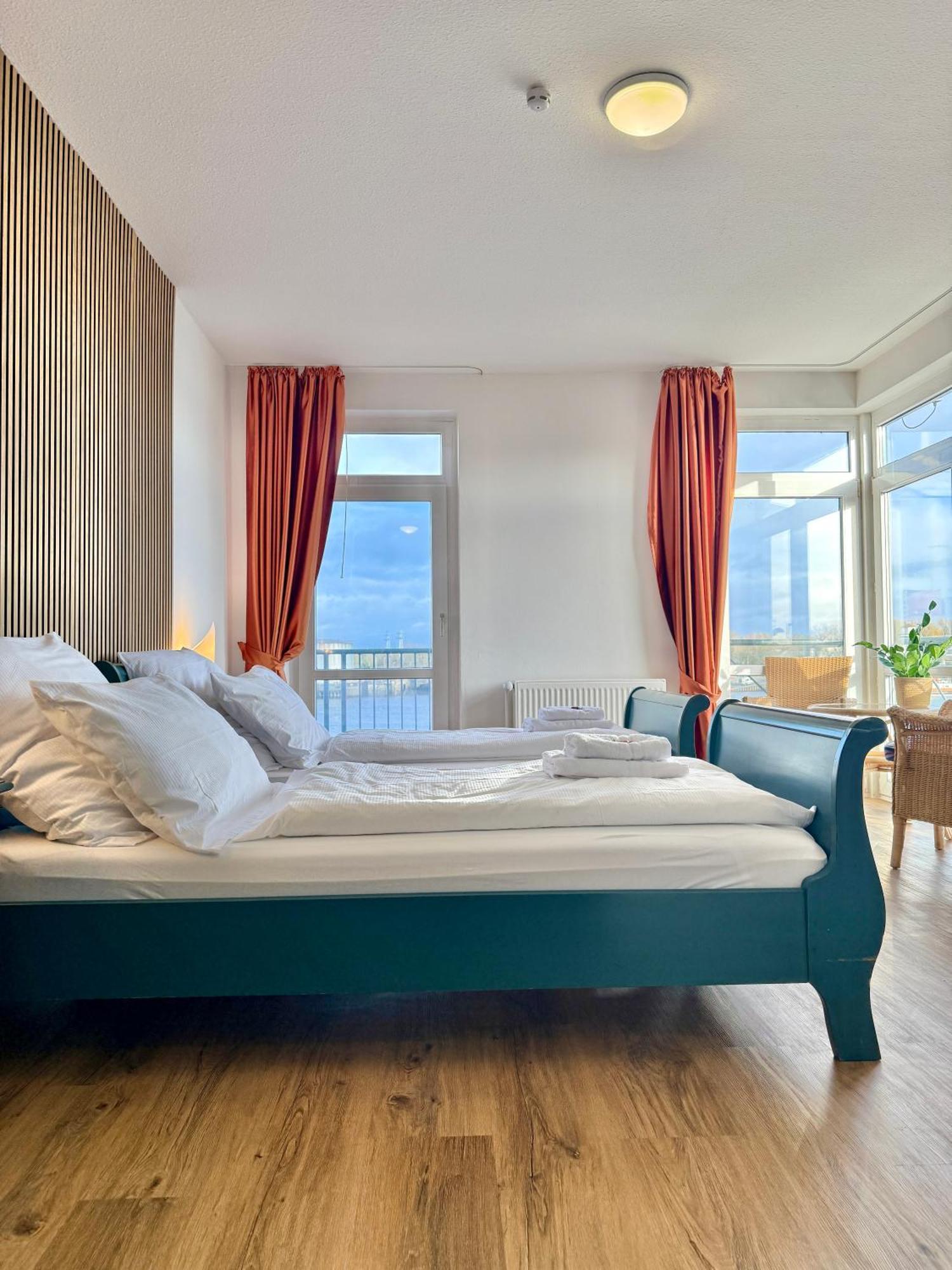 Gaestehaus Weserblick Am Weser-Sandstrand Berne المظهر الخارجي الصورة